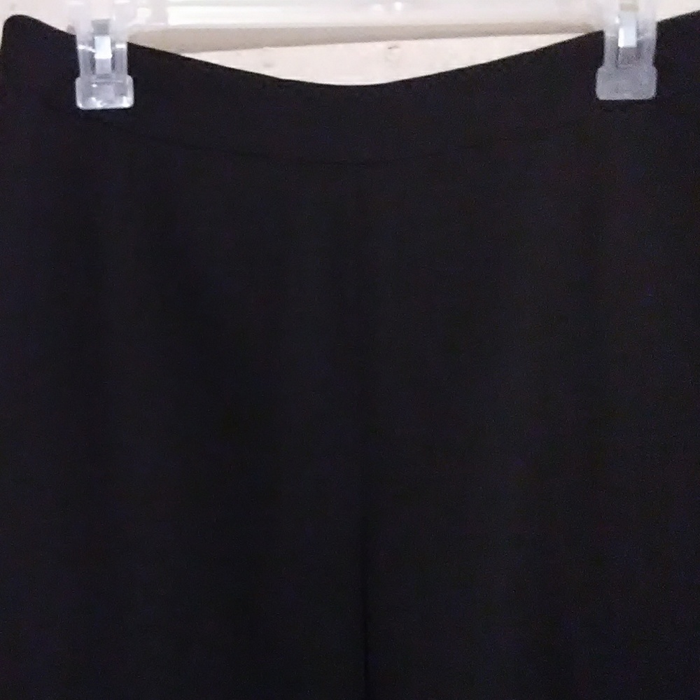 Jones Studio Trousers. Size 6 - Picture 3 of 6
